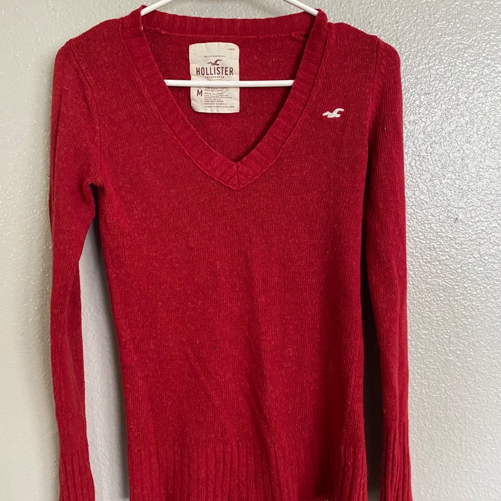 Hollister sweater
